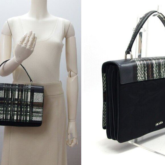 PRADA White Saffiano Bag - Picture 2 of 10